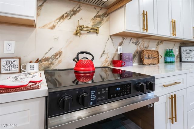 1925 East Saint Louis Avenue, Las Vegas, NV 89104