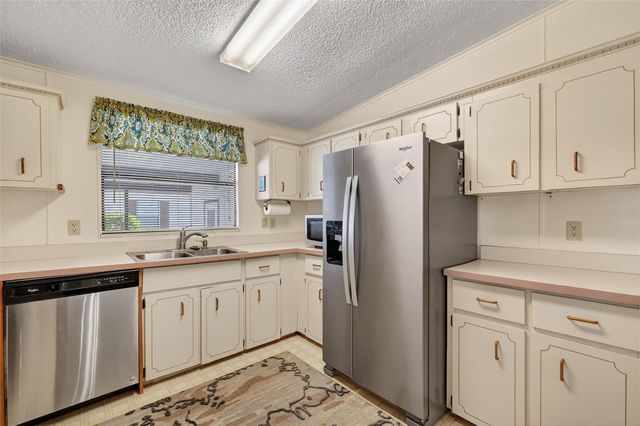 3013 RAINBOW ROAD, Tavares, FL 32778