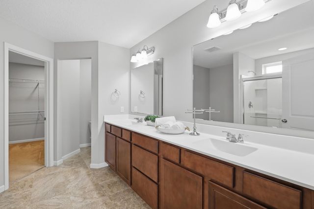 15652 Eddy Creek Way, Apple Valley, MN 55124