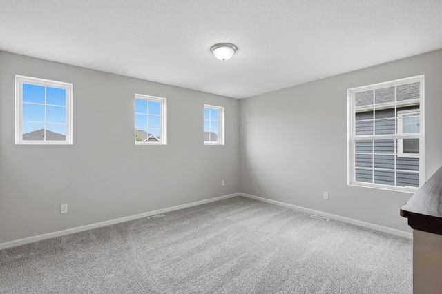 15652 Eddy Creek Way, Apple Valley, MN 55124