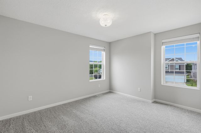 15652 Eddy Creek Way, Apple Valley, MN 55124