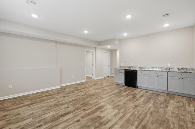 15652 Eddy Creek Way, Apple Valley, MN 55124