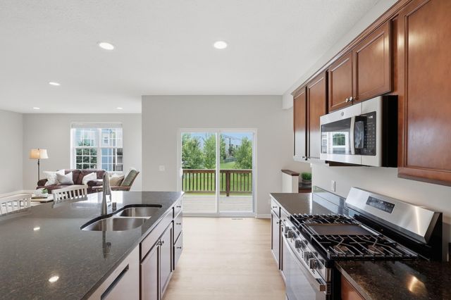 15652 Eddy Creek Way, Apple Valley, MN 55124