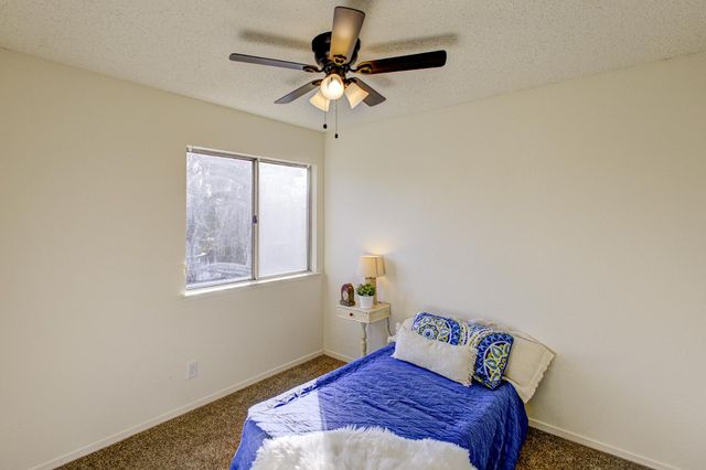 7168 N Prospect Avenue, Fresno, CA 93711