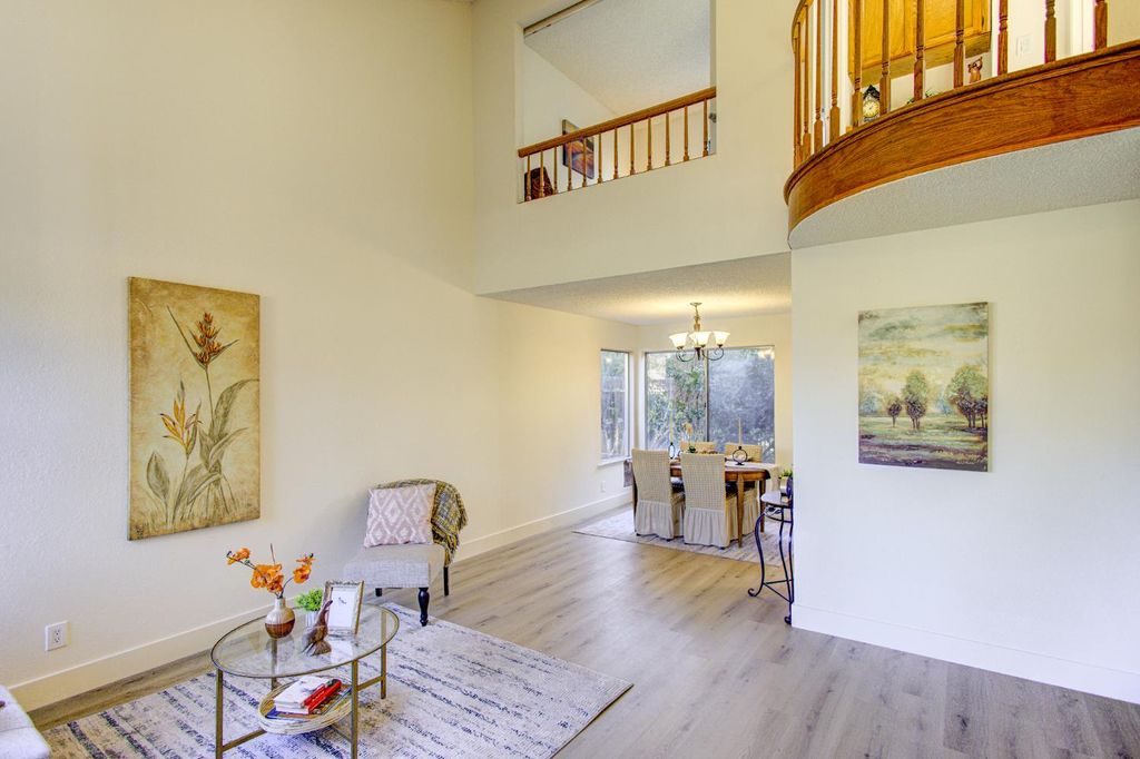 Image 3 of property listing at 7168 N Prospect Avenue, Fresno, CA 93711