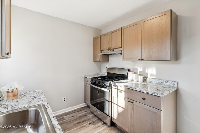 333 Tiller Avenue, Beachwood, NJ 08722