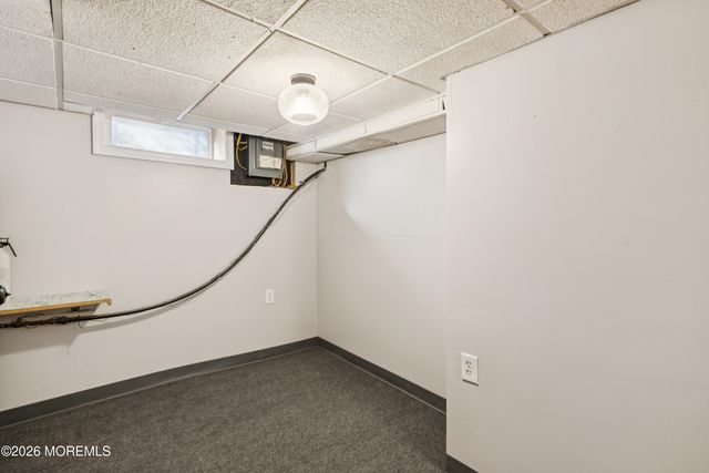 333 Tiller Avenue, Beachwood, NJ 08722