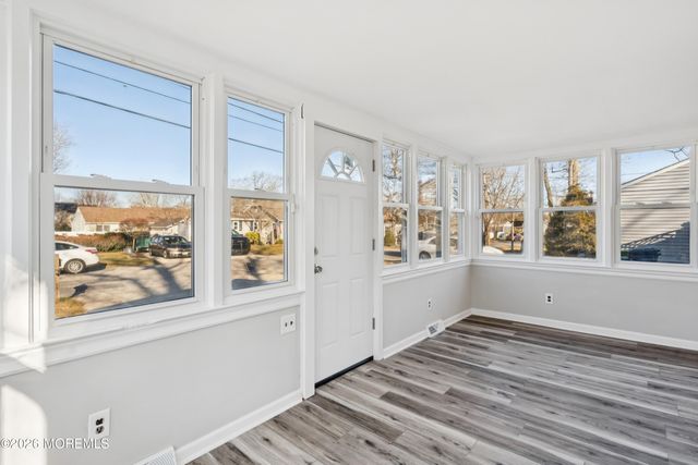 333 Tiller Avenue, Beachwood, NJ 08722