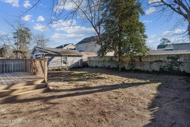 333 Tiller Avenue, Beachwood, NJ 08722