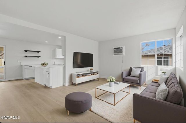 321 E Avenue R11, Palmdale, CA 93550