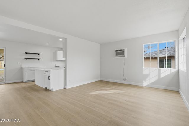 321 E Avenue R11, Palmdale, CA 93550