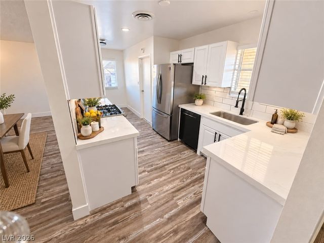 5306 Koa Avenue, Las Vegas, NV 89122