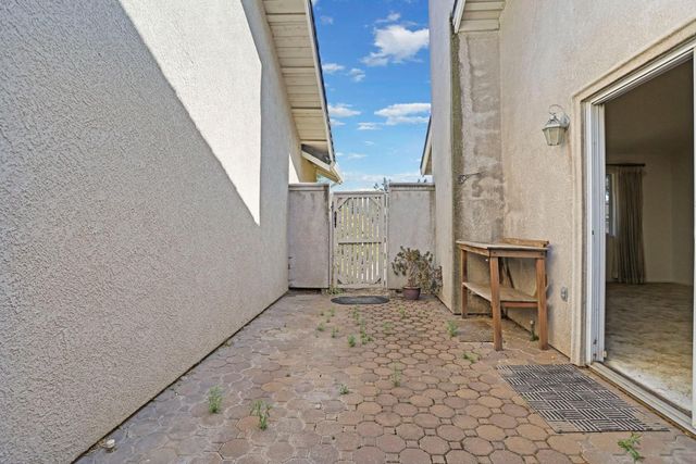 415 E Century Blvd, Lodi, CA 95240