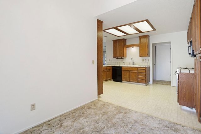 415 E Century Blvd, Lodi, CA 95240