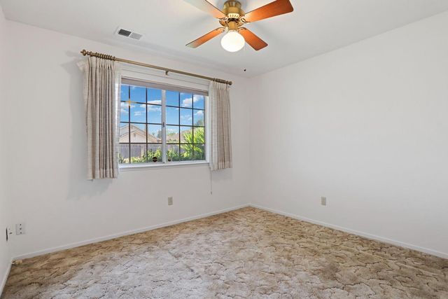 415 E Century Blvd, Lodi, CA 95240