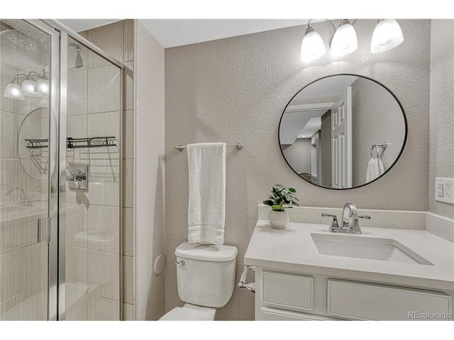 22032 E Irish Dr, Aurora, CO 80016