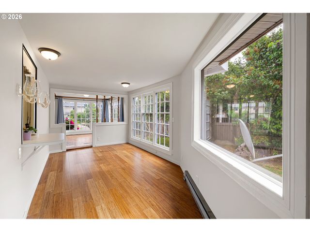 352 RUBY Ave, Eugene, OR 97404