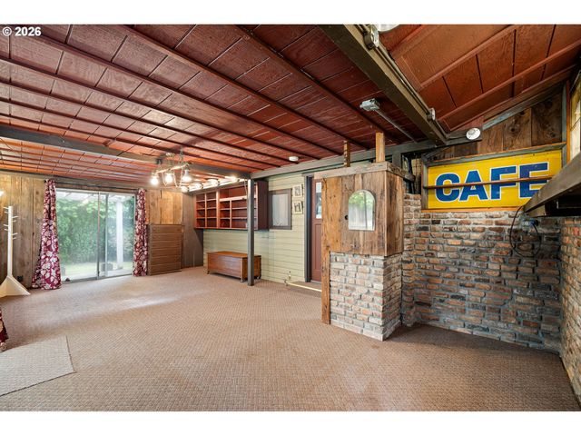 352 RUBY Ave, Eugene, OR 97404
