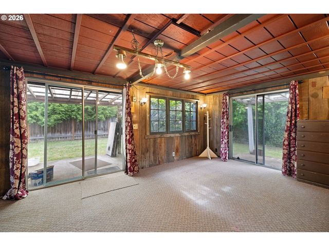 352 RUBY Ave, Eugene, OR 97404