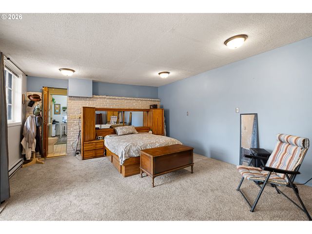 352 RUBY Ave, Eugene, OR 97404