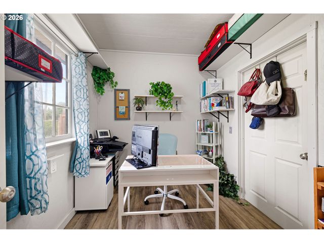 352 RUBY Ave, Eugene, OR 97404