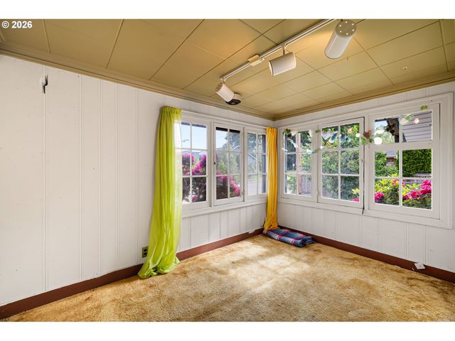 352 RUBY Ave, Eugene, OR 97404