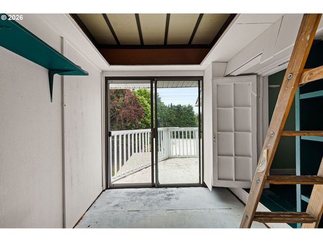 352 RUBY Ave, Eugene, OR 97404