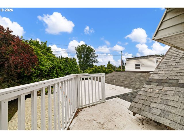 352 RUBY Ave, Eugene, OR 97404