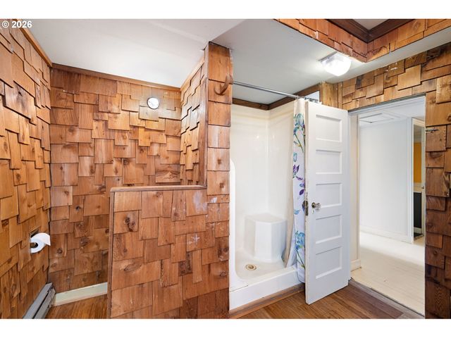 352 RUBY Ave, Eugene, OR 97404