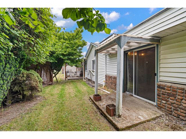 352 RUBY Ave, Eugene, OR 97404