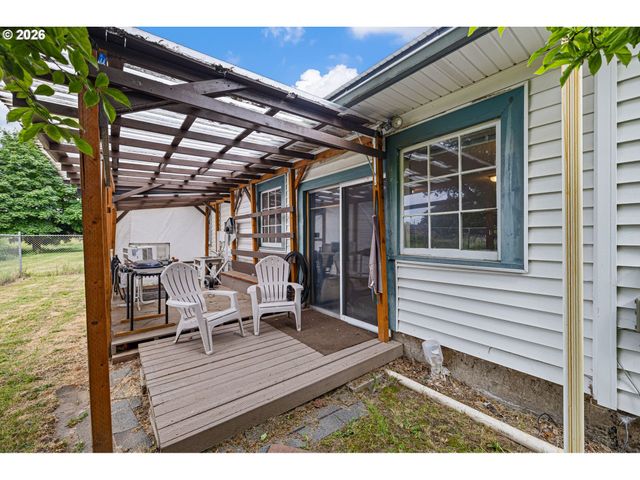 352 RUBY Ave, Eugene, OR 97404