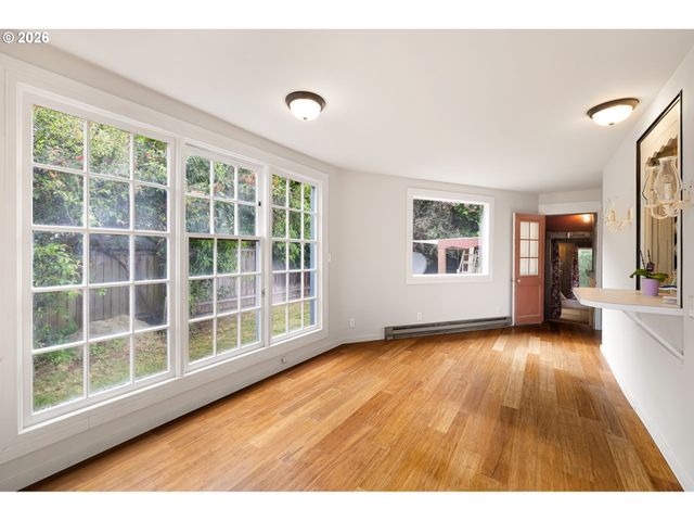 352 RUBY Ave, Eugene, OR 97404