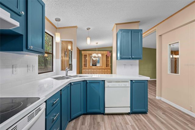 39720 SUNBURST DRIVE, Dade City, FL 33525