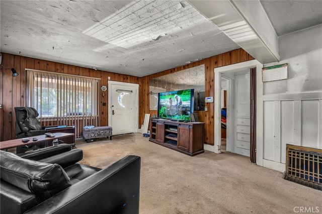 4620 S Van Ness Avenue, Los Angeles, CA 90062