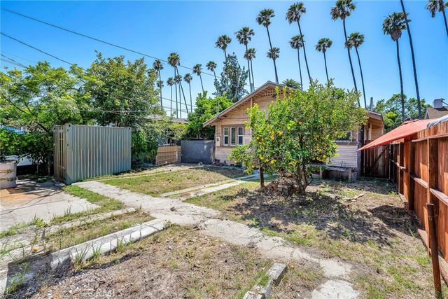 4620 S Van Ness Avenue, Los Angeles, CA 90062