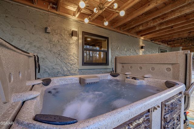 2759 Easy Street, Sevierville, TN 37862