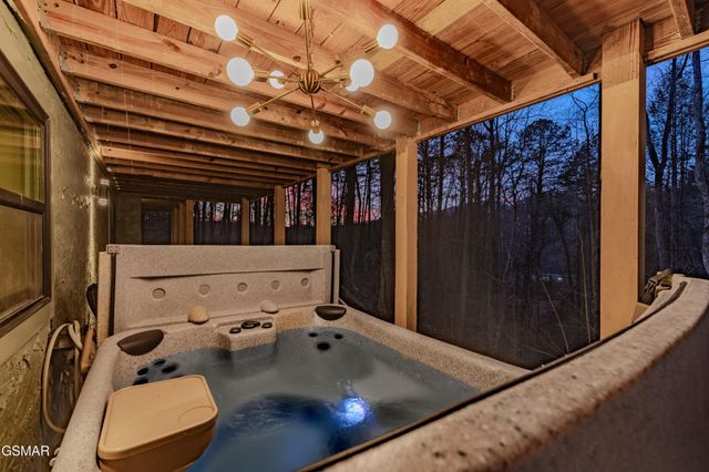 2759 Easy Street, Sevierville, TN 37862