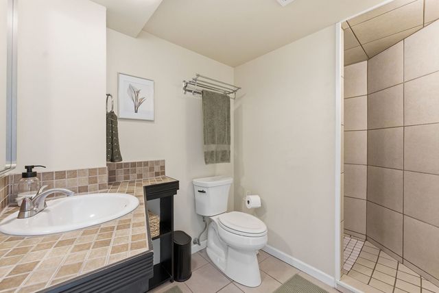 418 W 44th Street, Davenport, IA 52806