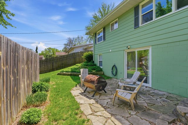 418 W 44th Street, Davenport, IA 52806