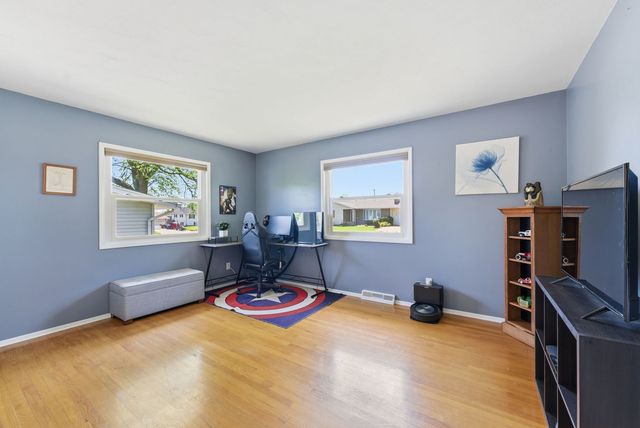 418 W 44th Street, Davenport, IA 52806