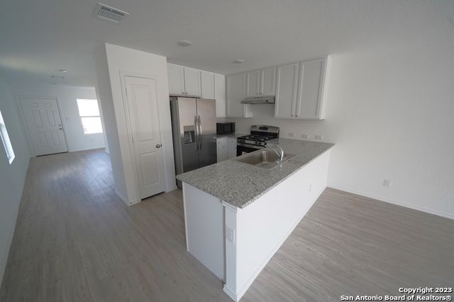 8810 Barrow Path, Converse, TX 78109