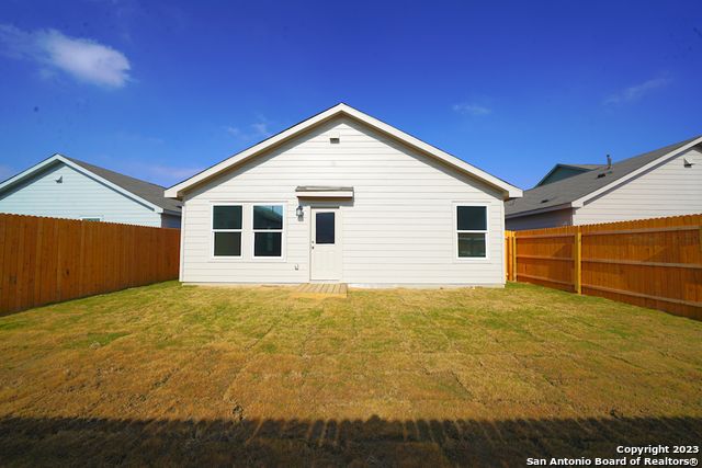 8810 Barrow Path, Converse, TX 78109