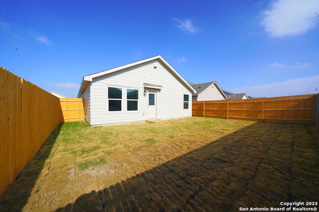 8810 Barrow Path, Converse, TX 78109