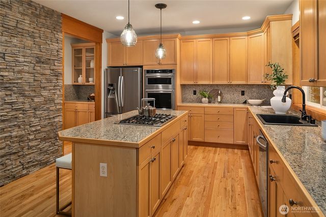 28927 230th Avenue SE, Black Diamond, WA 98010