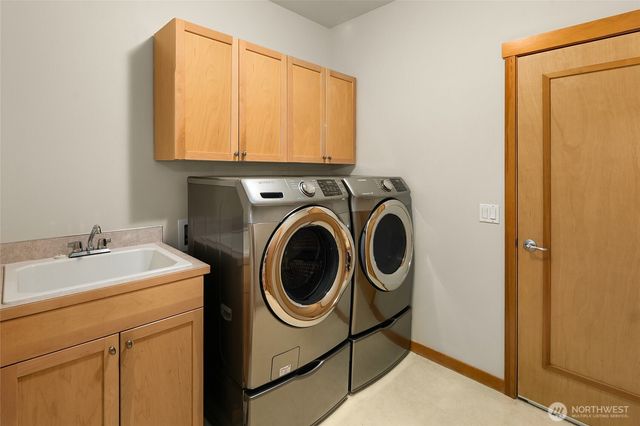 28927 230th Avenue SE, Black Diamond, WA 98010