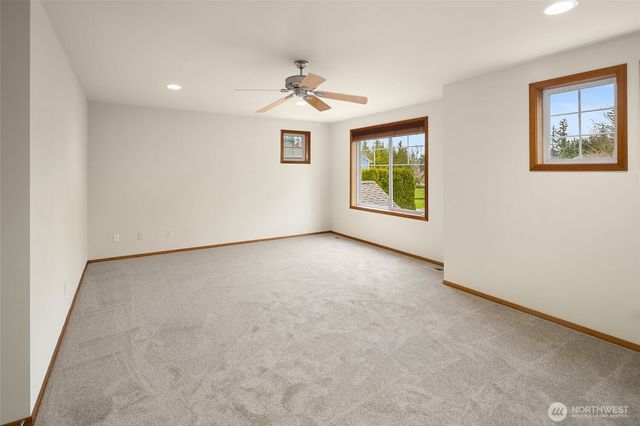 28927 230th Avenue SE, Black Diamond, WA 98010