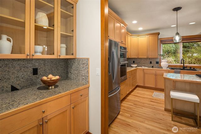 28927 230th Avenue SE, Black Diamond, WA 98010