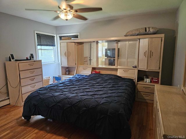 21 VERPLANCK Avenue, Hopewell Junction, NY 12533