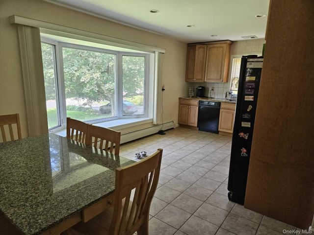 21 VERPLANCK Avenue, Hopewell Junction, NY 12533