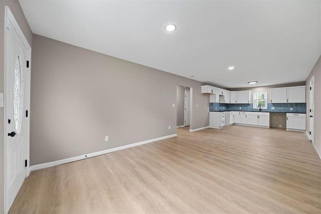 4205 Waverly Avenue, Kansas City, KS 66104